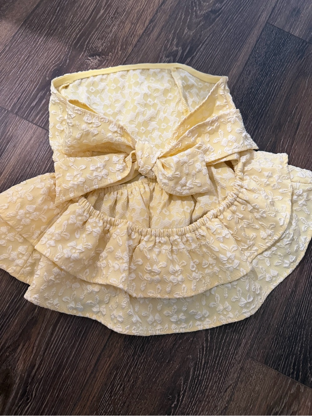 Yellow Floral Ruffled strapless top - Picture 2 of 2